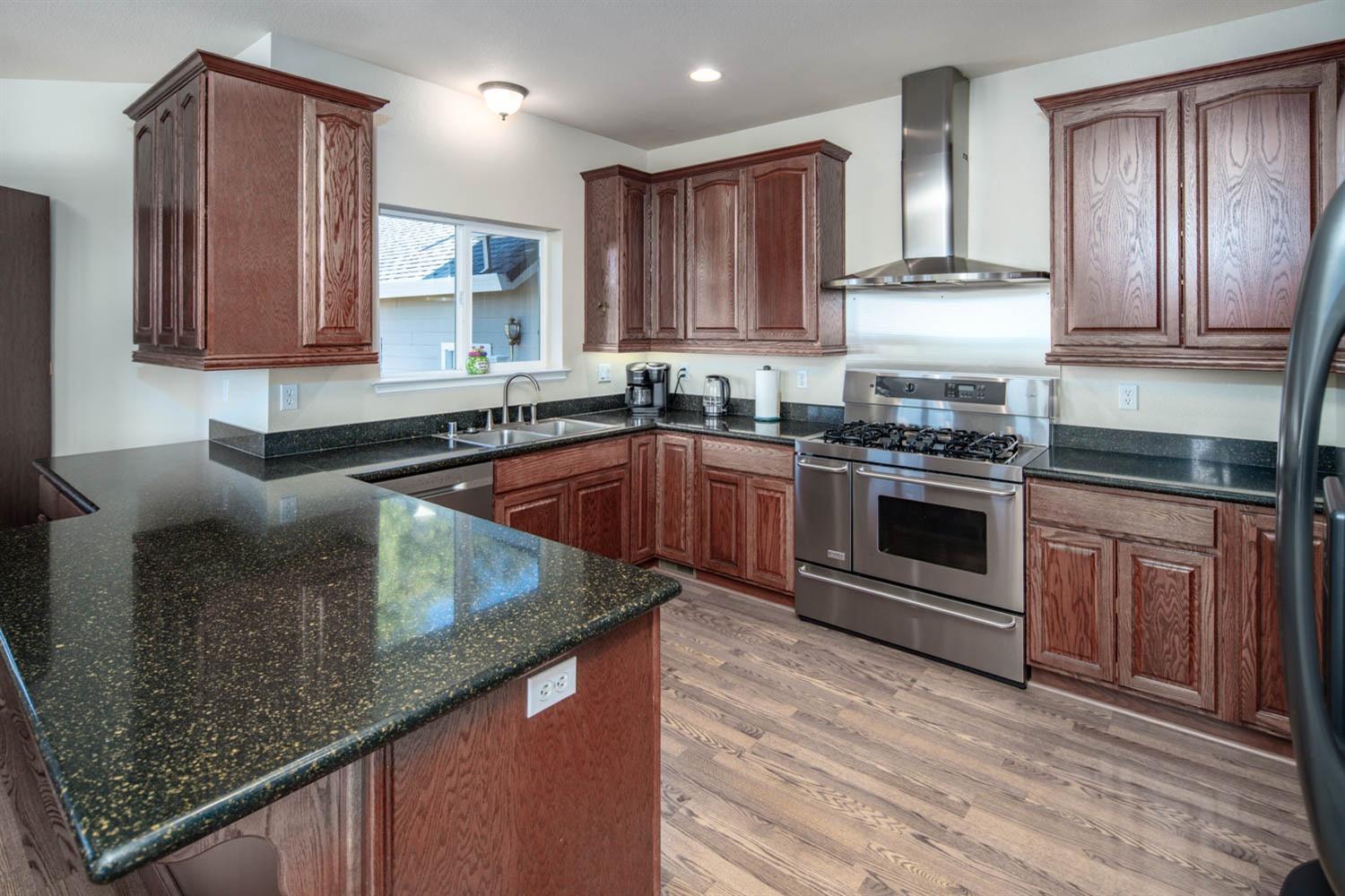 Detail Gallery Image 20 of 88 For 2661 Mountain Oak, Rescue,  CA 95672 - 3 Beds | 3 Baths