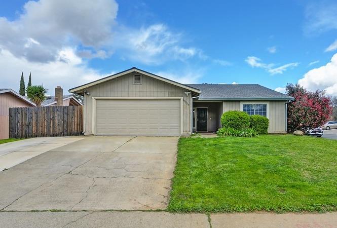 Detail Gallery Image 1 of 1 For 10059 Biscanewoods Way, Sacramento,  CA 95827 - 4 Beds | 2 Baths