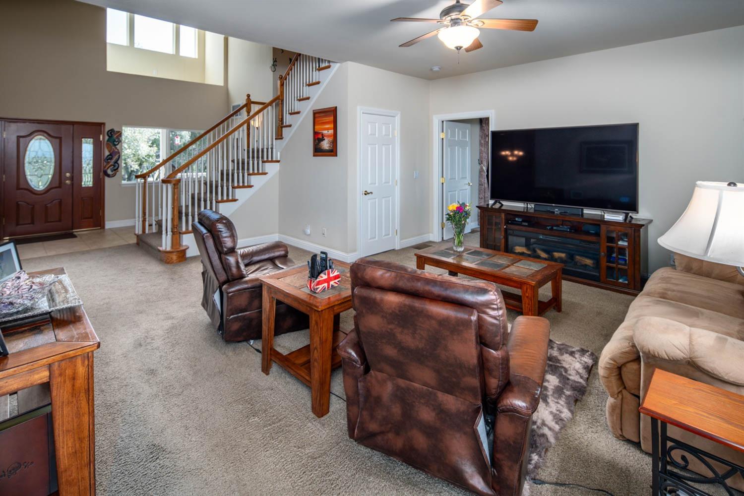 Detail Gallery Image 28 of 88 For 2661 Mountain Oak, Rescue,  CA 95672 - 3 Beds | 3 Baths