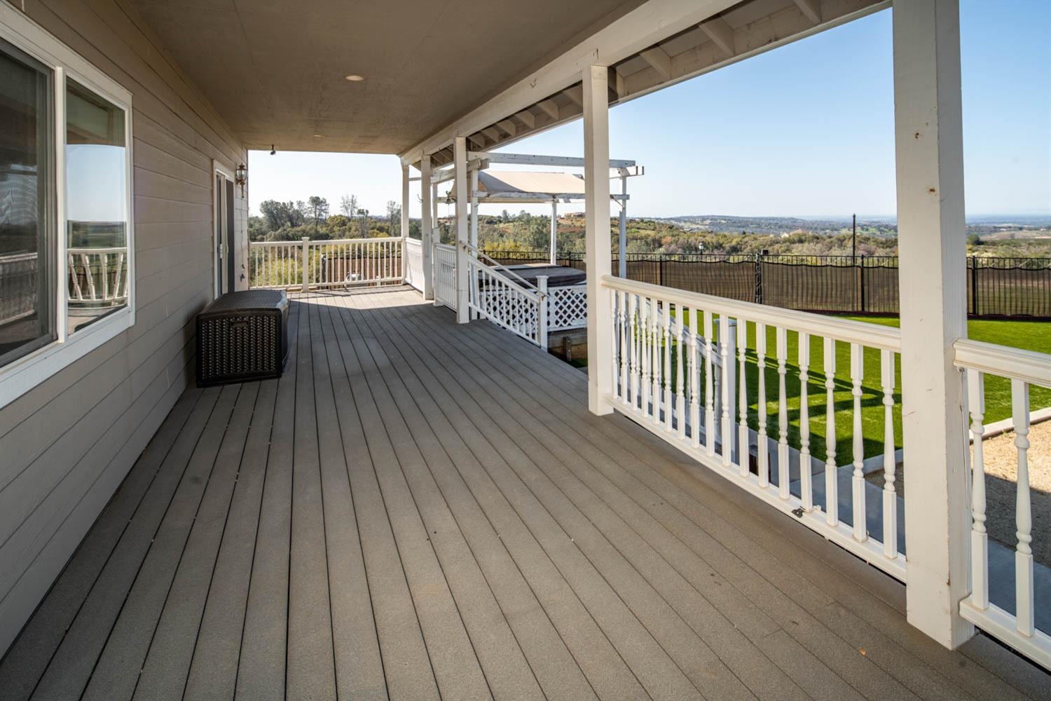 Detail Gallery Image 33 of 88 For 2661 Mountain Oak, Rescue,  CA 95672 - 3 Beds | 3 Baths