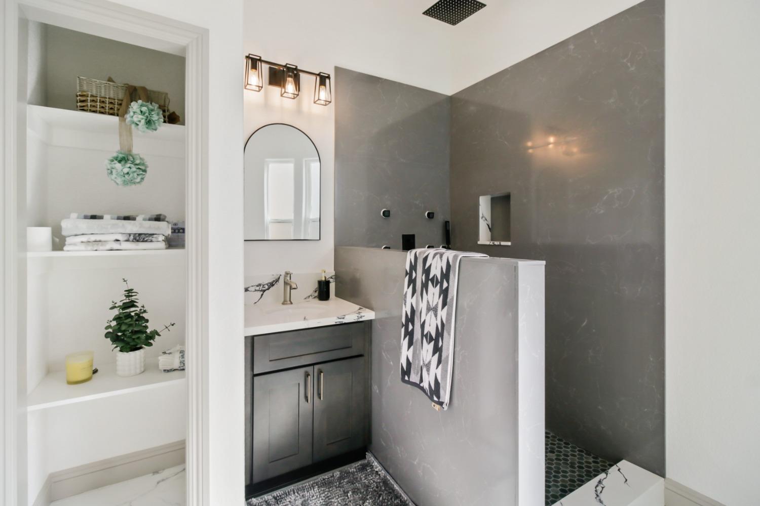 Detail Gallery Image 55 of 65 For 14537 Mira Vista Ln, Lockeford,  CA 95237 - 7 Beds | 4/1 Baths
