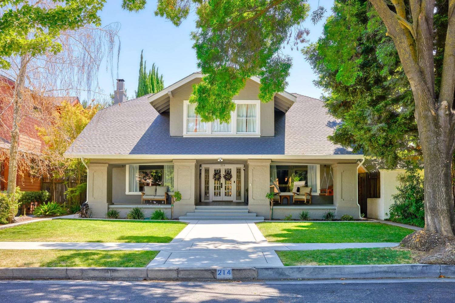 Detail Gallery Image 1 of 50 For 214 Magnolia Ave, Modesto,  CA 95354 - 4 Beds | 3/3 Baths
