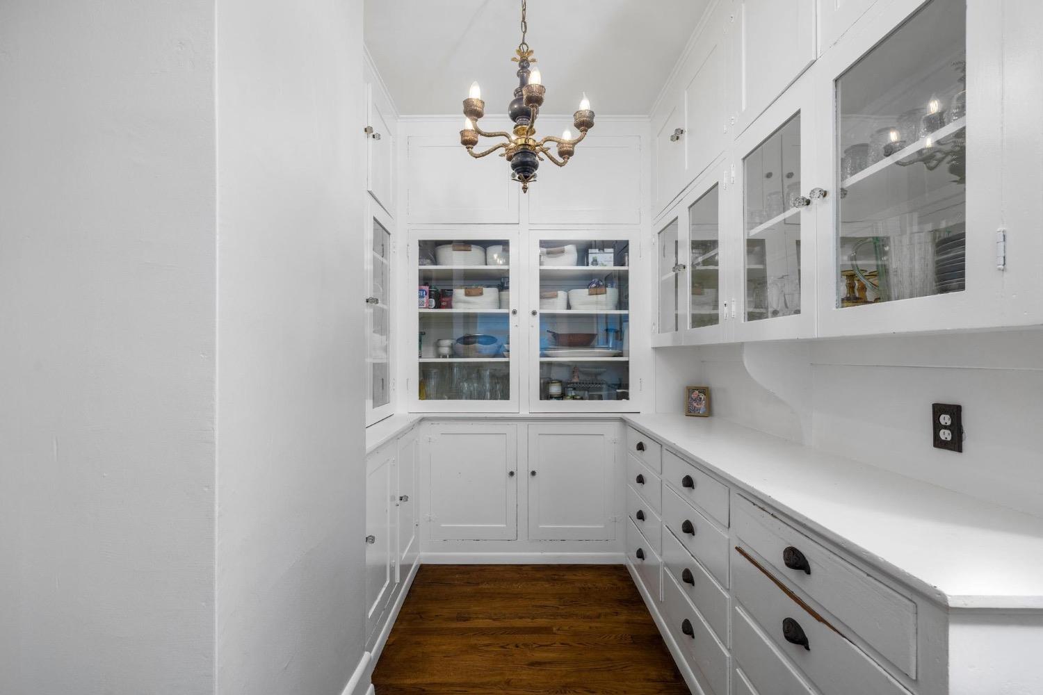 Detail Gallery Image 16 of 50 For 214 Magnolia Ave, Modesto,  CA 95354 - 4 Beds | 3/3 Baths