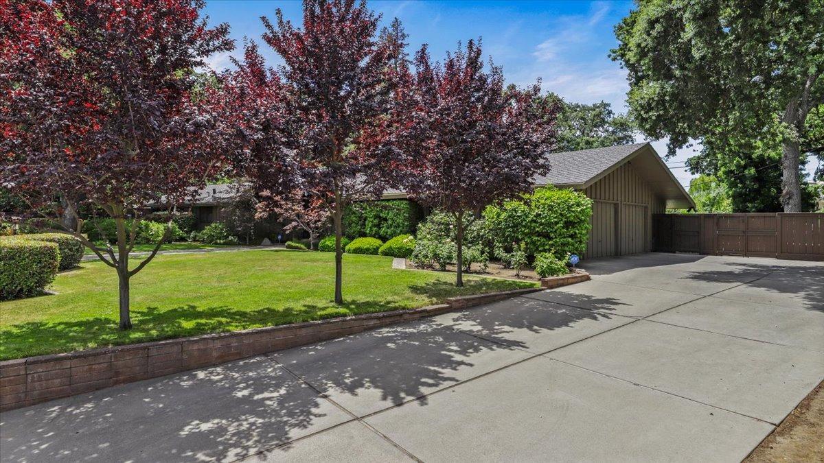 Detail Gallery Image 8 of 89 For 7209 Woodside Dr, Stockton,  CA 95207 - 4 Beds | 2/1 Baths