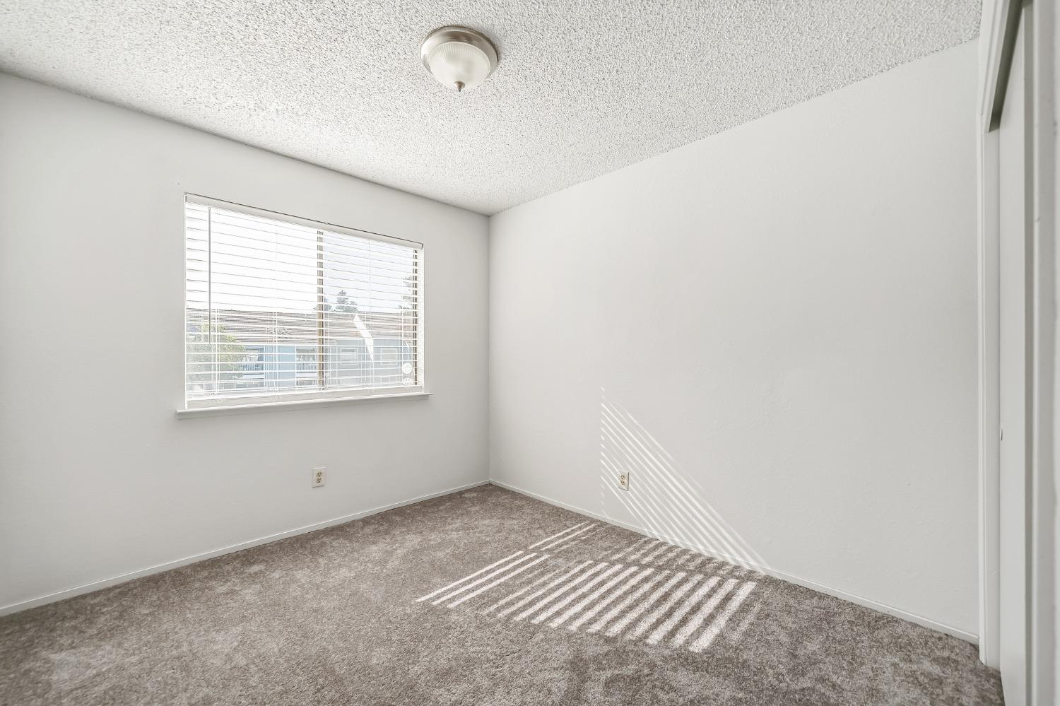 Detail Gallery Image 9 of 23 For 2821 Winding Ln, Antioch,  CA 94531 - 2 Beds | 1 Baths