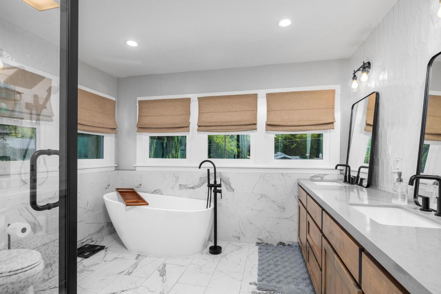 Detail Gallery Image 32 of 50 For 214 Magnolia Ave, Modesto,  CA 95354 - 4 Beds | 3/3 Baths
