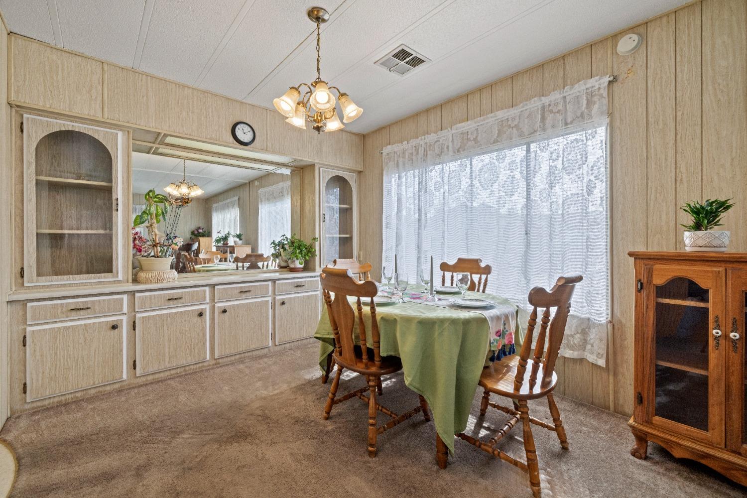 Detail Gallery Image 11 of 27 For 3116 Tory Ln, Sacramento,  CA 95827 - 2 Beds | 2 Baths