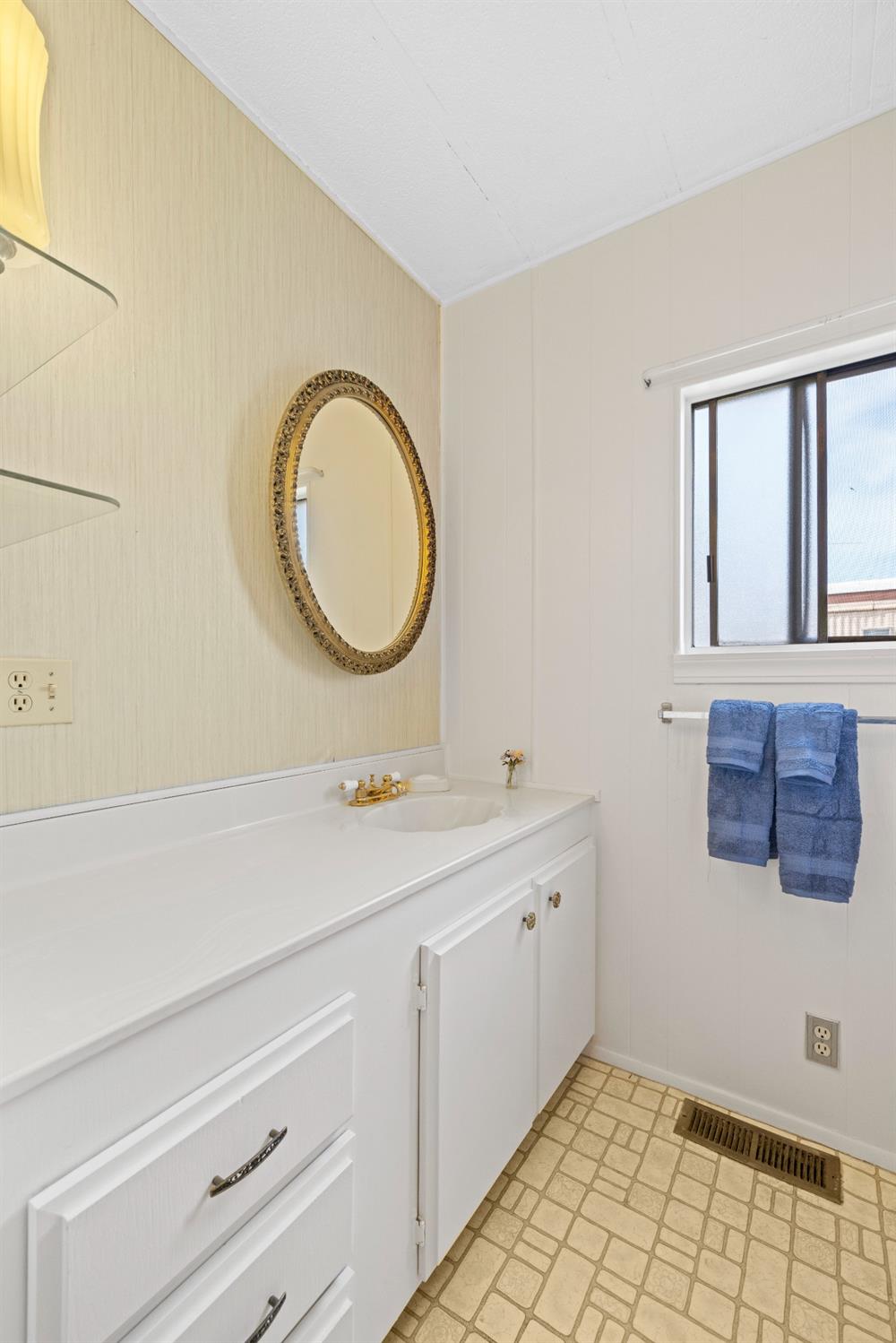 Detail Gallery Image 24 of 27 For 3116 Tory Ln, Sacramento,  CA 95827 - 2 Beds | 2 Baths