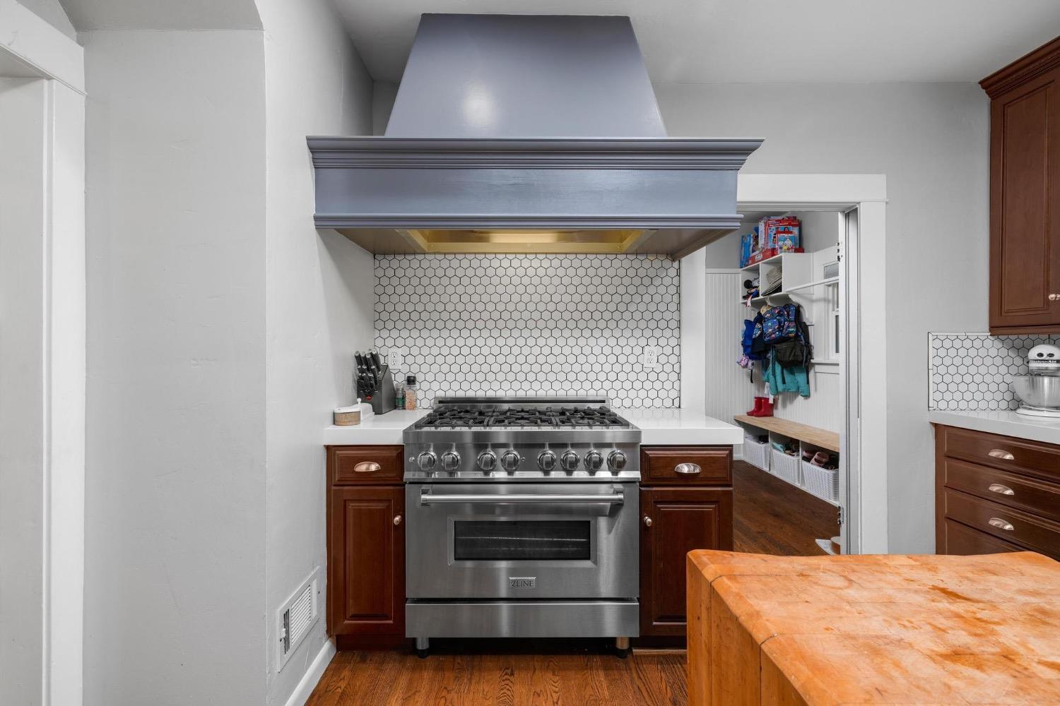 Detail Gallery Image 19 of 50 For 214 Magnolia Ave, Modesto,  CA 95354 - 4 Beds | 3/3 Baths