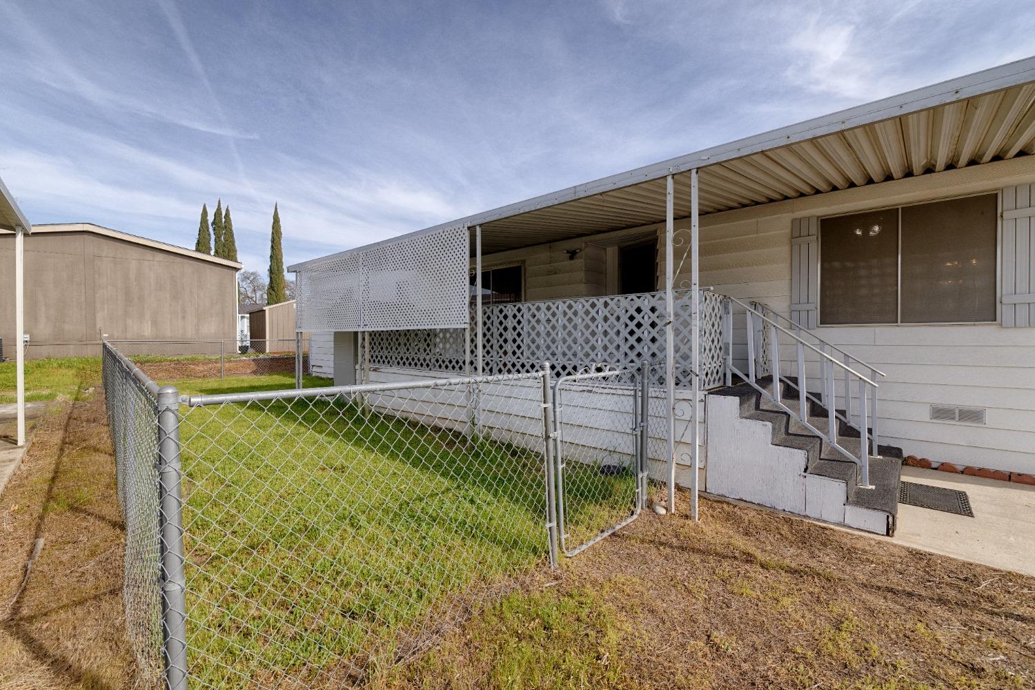 Detail Gallery Image 3 of 27 For 3116 Tory Ln, Sacramento,  CA 95827 - 2 Beds | 2 Baths