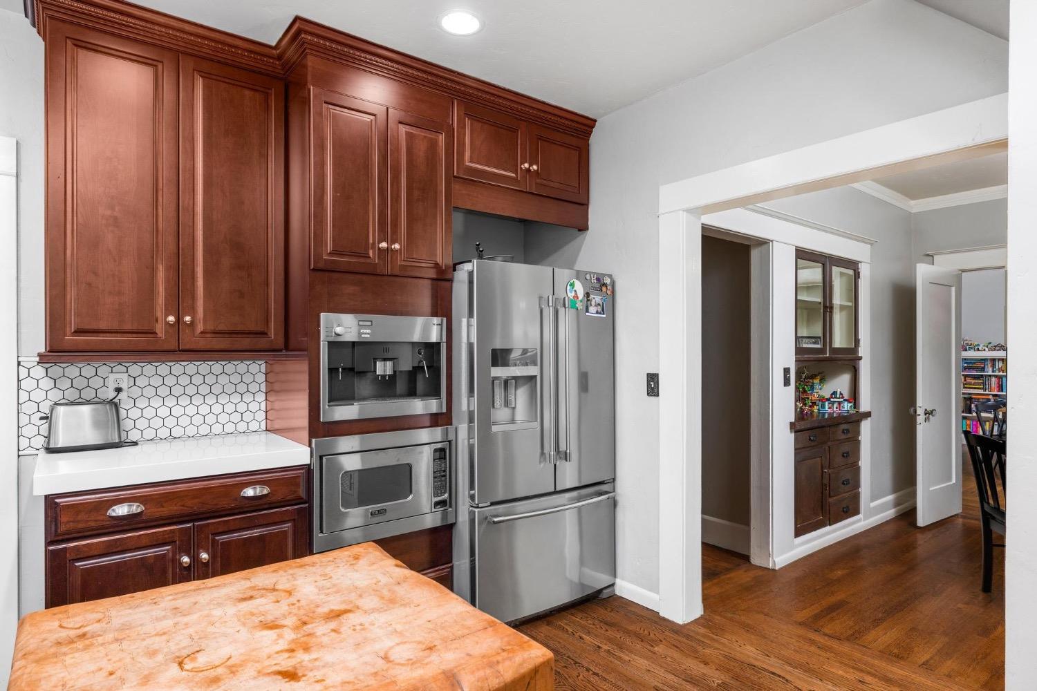 Detail Gallery Image 20 of 50 For 214 Magnolia Ave, Modesto,  CA 95354 - 4 Beds | 3/3 Baths