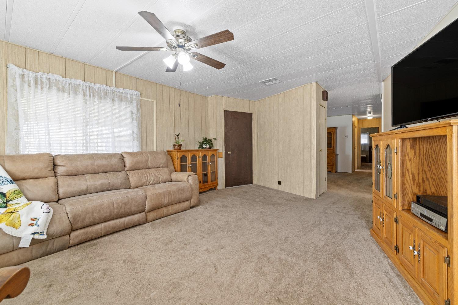Detail Gallery Image 9 of 27 For 3116 Tory Ln, Sacramento,  CA 95827 - 2 Beds | 2 Baths