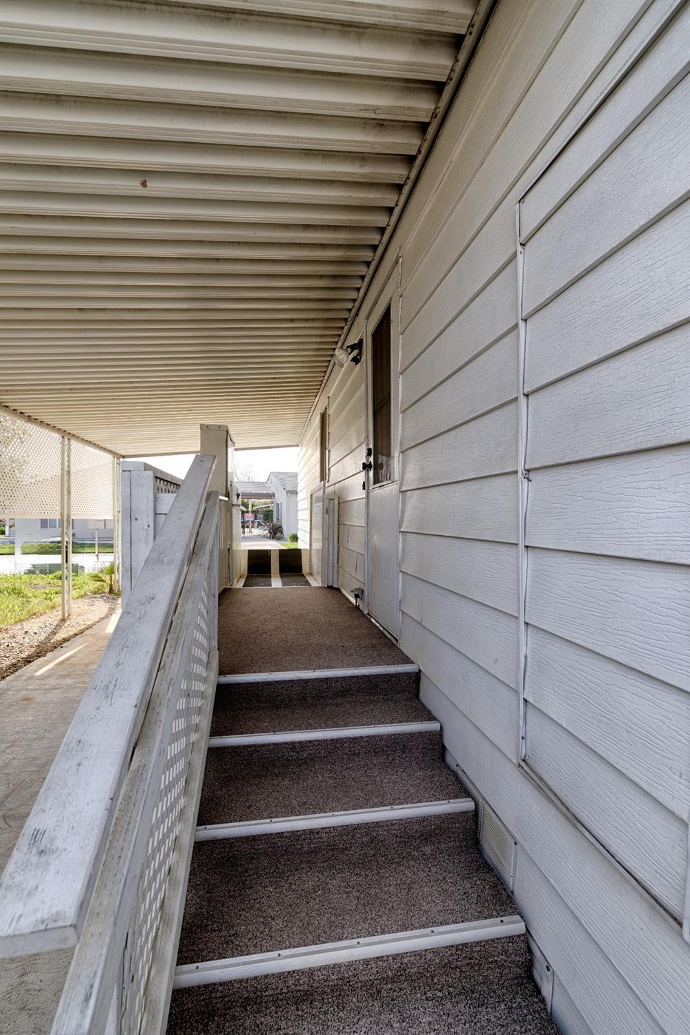 Detail Gallery Image 4 of 27 For 3116 Tory Ln, Sacramento,  CA 95827 - 2 Beds | 2 Baths