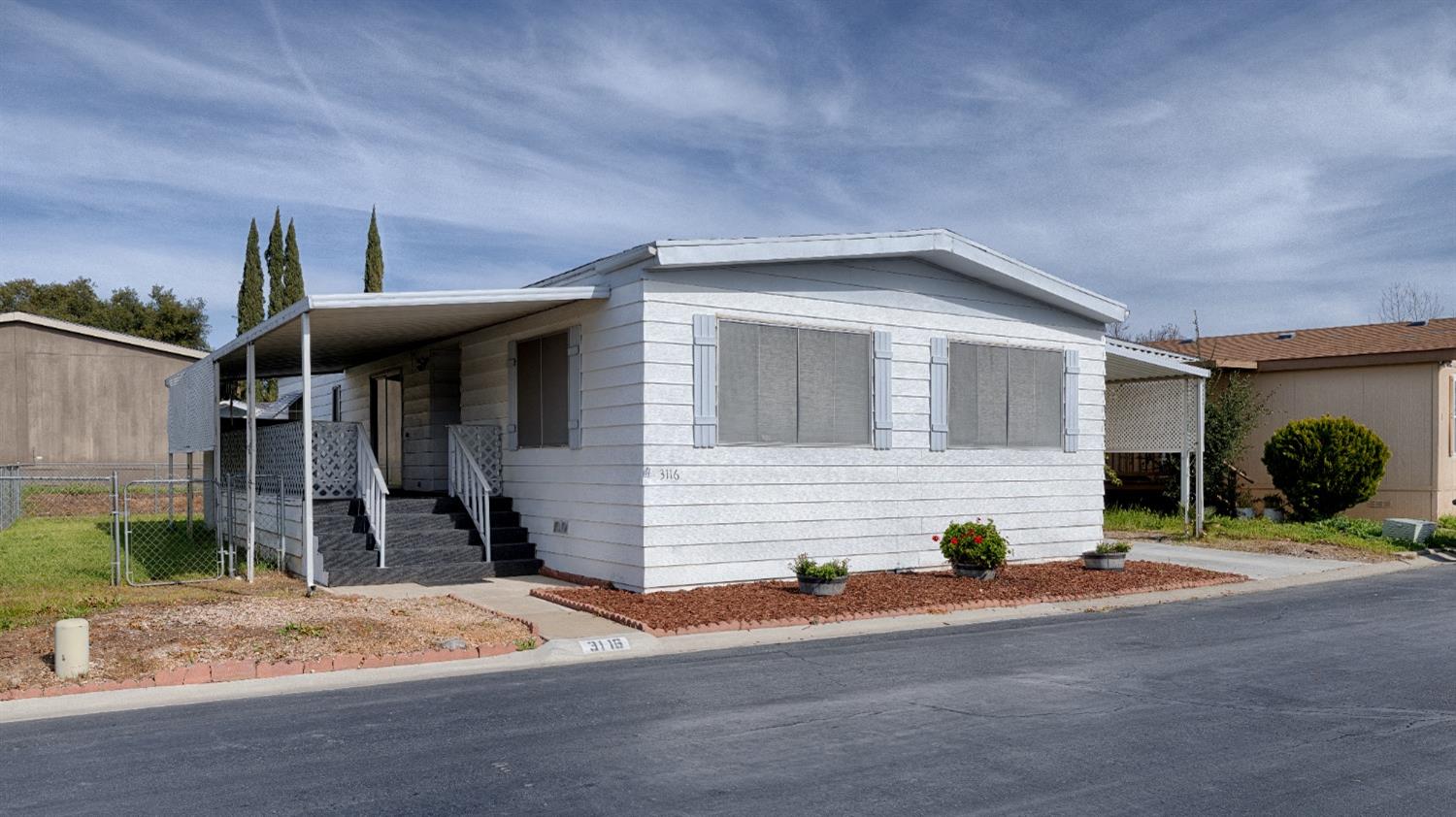 Detail Gallery Image 2 of 27 For 3116 Tory Ln, Sacramento,  CA 95827 - 2 Beds | 2 Baths
