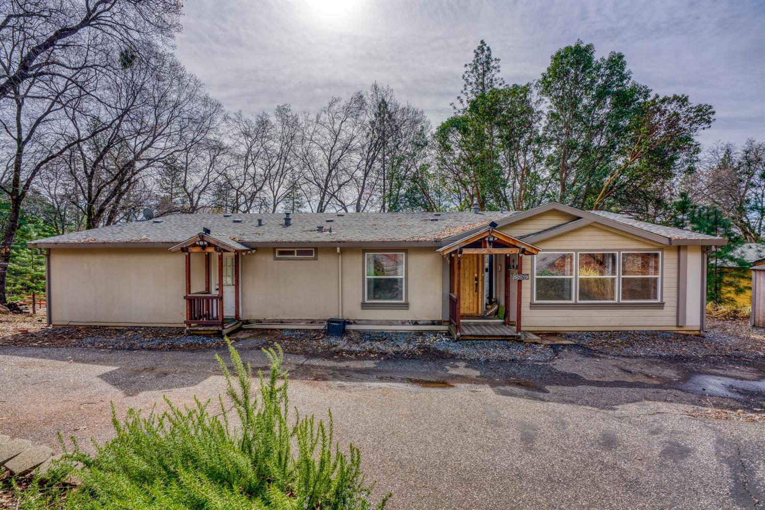 Detail Gallery Image 1 of 83 For 5279 Crestline Dr, Foresthill,  CA 95631 - 3 Beds | 2 Baths