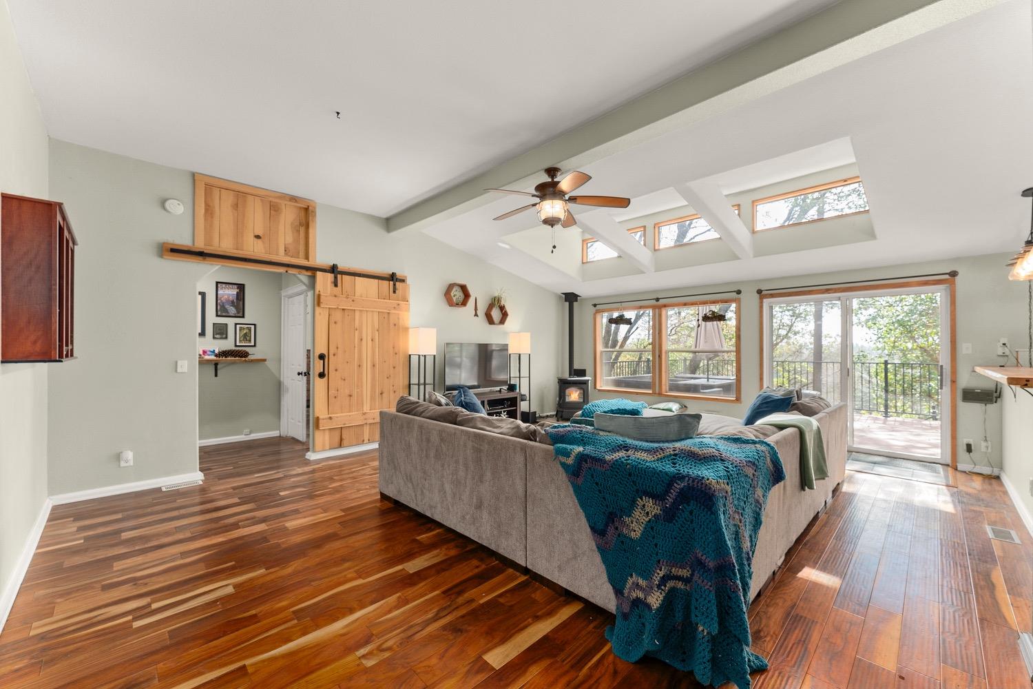 Detail Gallery Image 24 of 83 For 5279 Crestline Dr, Foresthill,  CA 95631 - 3 Beds | 2 Baths