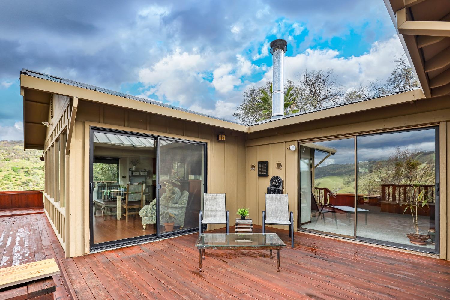 Detail Gallery Image 53 of 86 For 8812 Miwok Trl, Mokelumne Hill,  CA 95245 - 3 Beds | 4 Baths