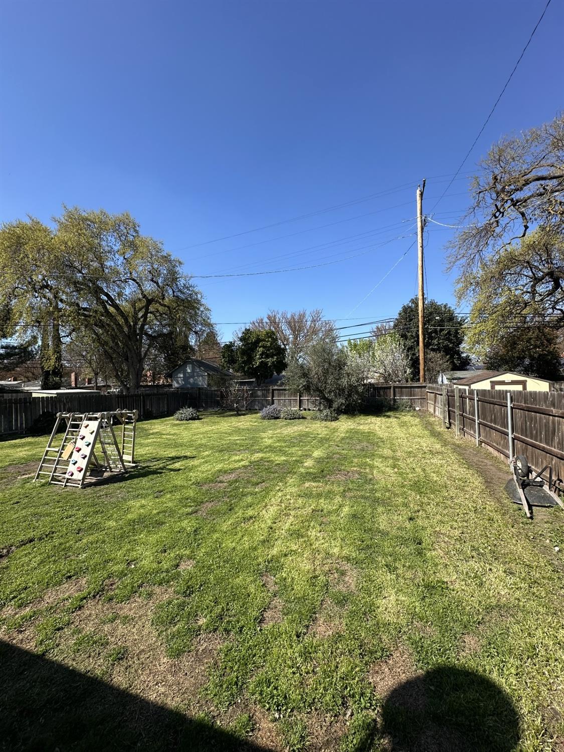 Detail Gallery Image 22 of 22 For 311 W Norwich, Stockton,  CA 95207 - 3 Beds | 1 Baths