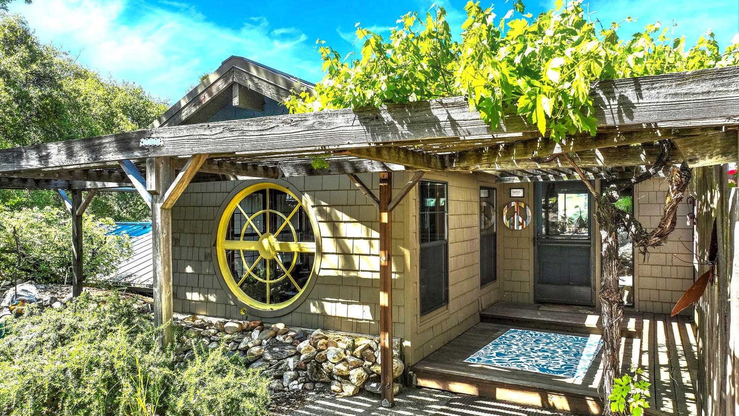 Detail Gallery Image 8 of 86 For 8812 Miwok Trl, Mokelumne Hill,  CA 95245 - 3 Beds | 4 Baths