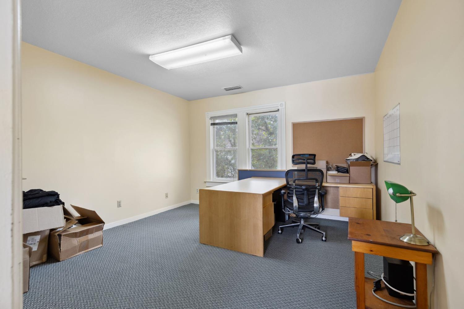 Detail Gallery Image 17 of 19 For 1823 11th St, Sacramento,  CA 95811 - – Beds | – Baths