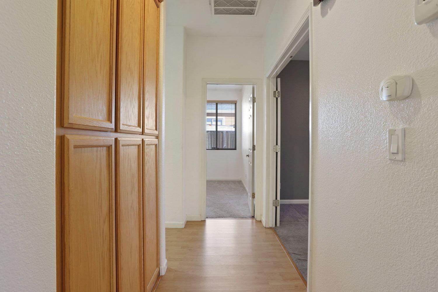Detail Gallery Image 15 of 32 For 2050 Moss Oak Way, Stockton,  CA 95205 - 3 Beds | 2 Baths