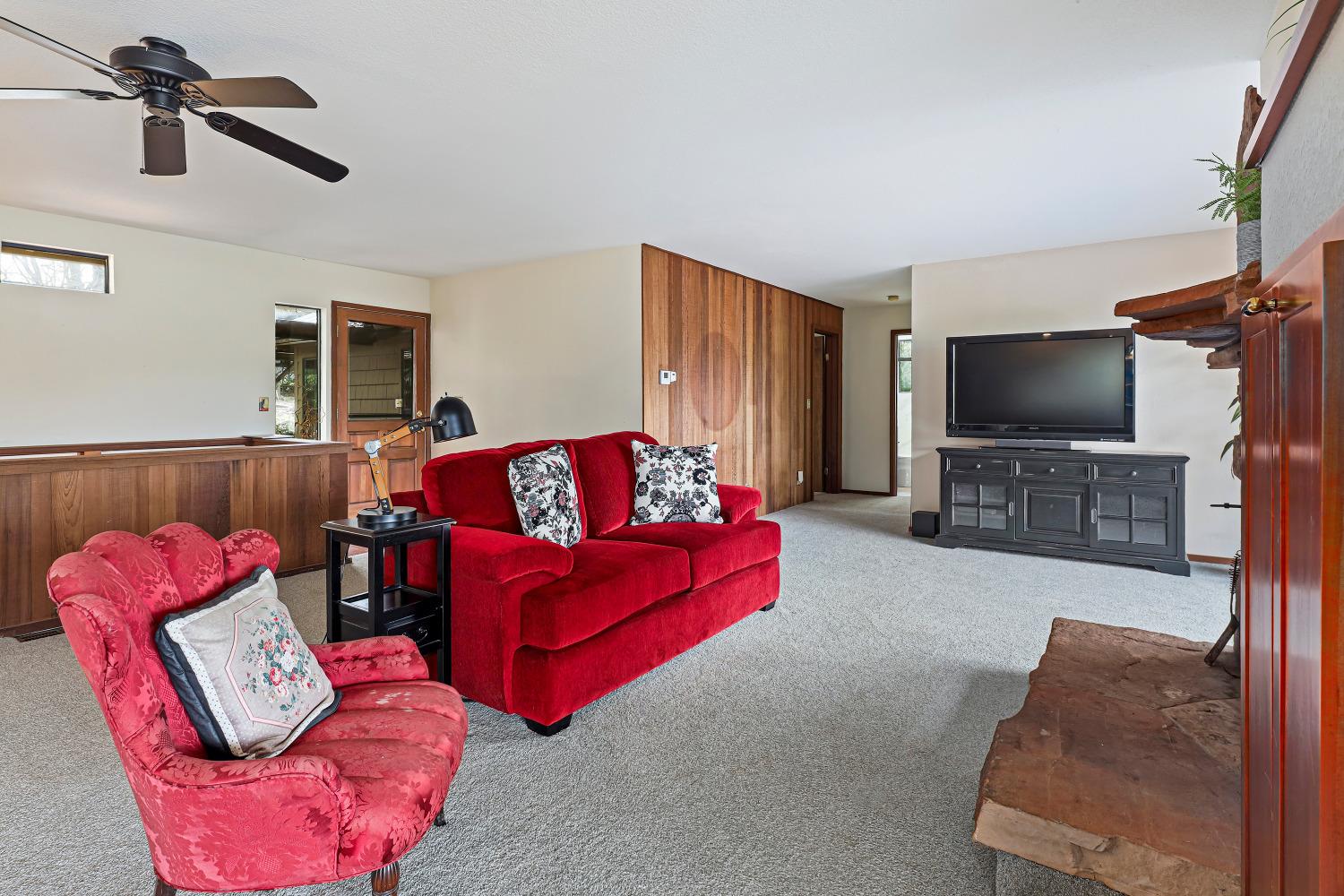 Detail Gallery Image 13 of 86 For 8812 Miwok Trl, Mokelumne Hill,  CA 95245 - 3 Beds | 4 Baths