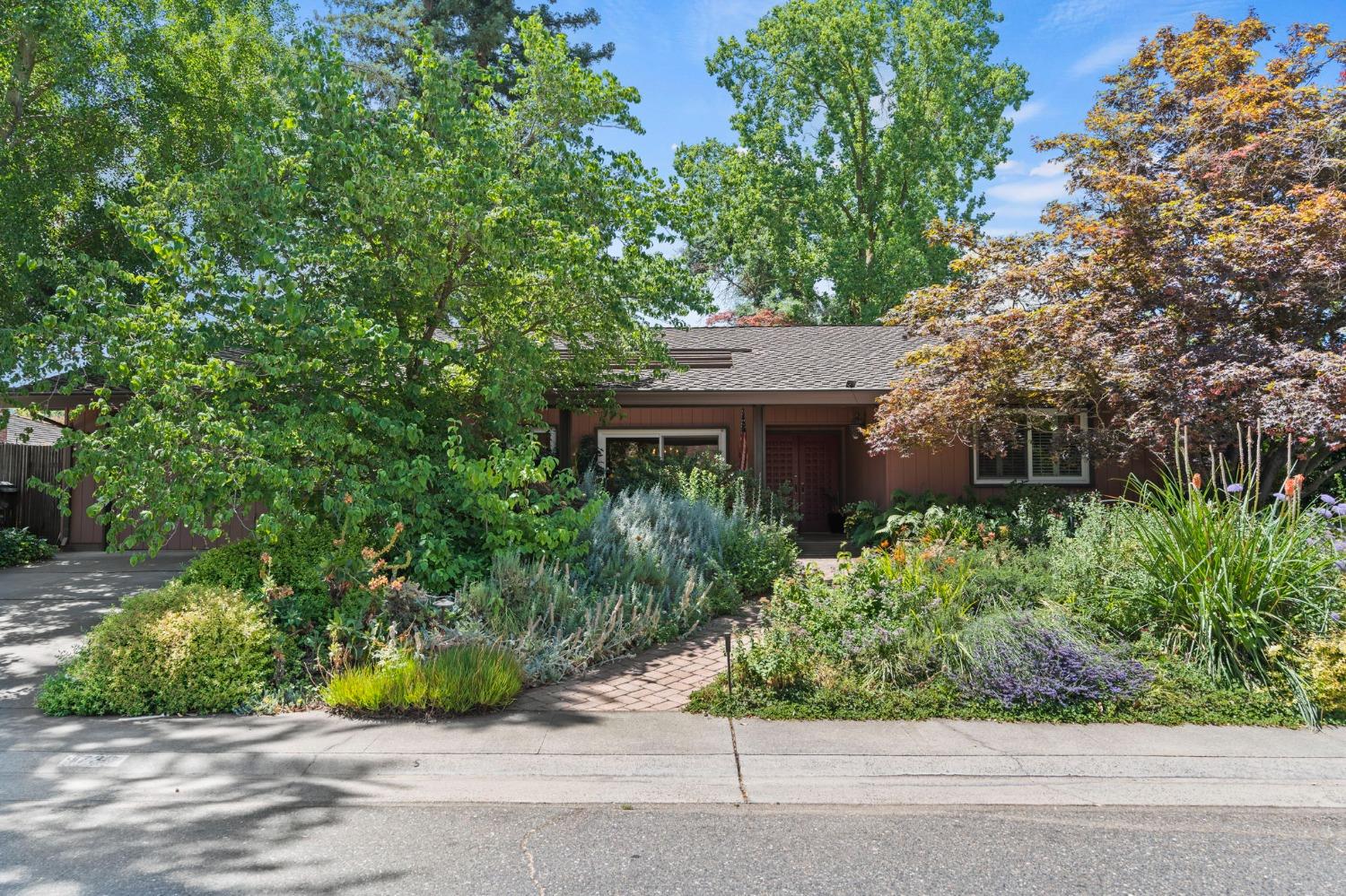 Detail Gallery Image 52 of 58 For 9730 Mira Del Rio Dr, Sacramento,  CA 95827 - 4 Beds | 2/1 Baths