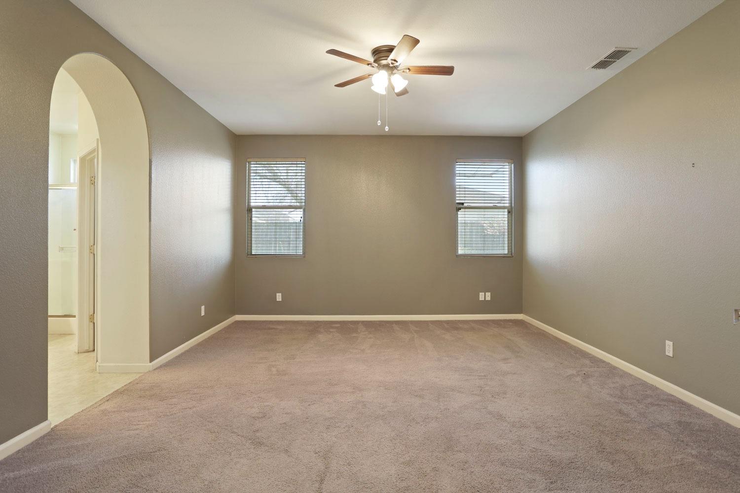 Detail Gallery Image 16 of 32 For 2050 Moss Oak Way, Stockton,  CA 95205 - 3 Beds | 2 Baths
