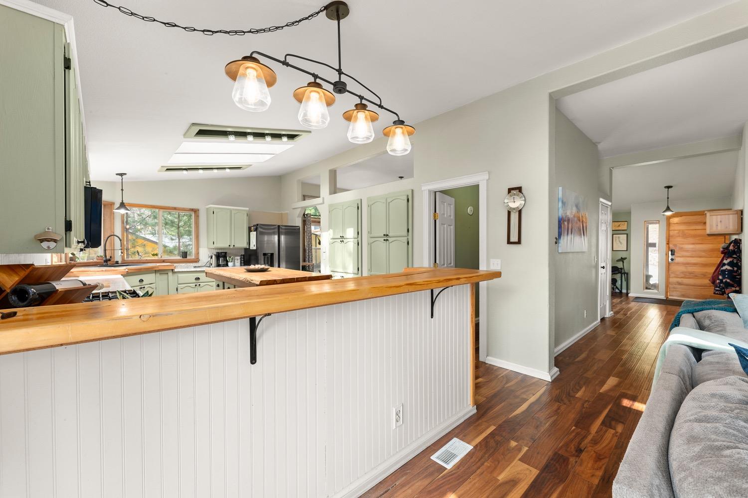Detail Gallery Image 18 of 83 For 5279 Crestline Dr, Foresthill,  CA 95631 - 3 Beds | 2 Baths