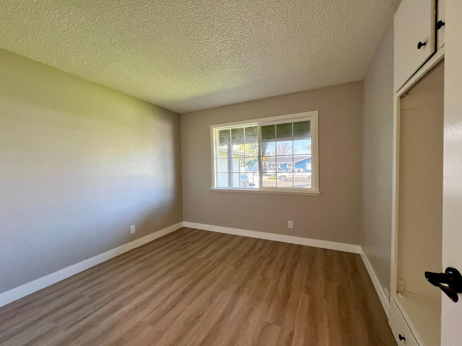Belt Way, Sacramento, California image 9