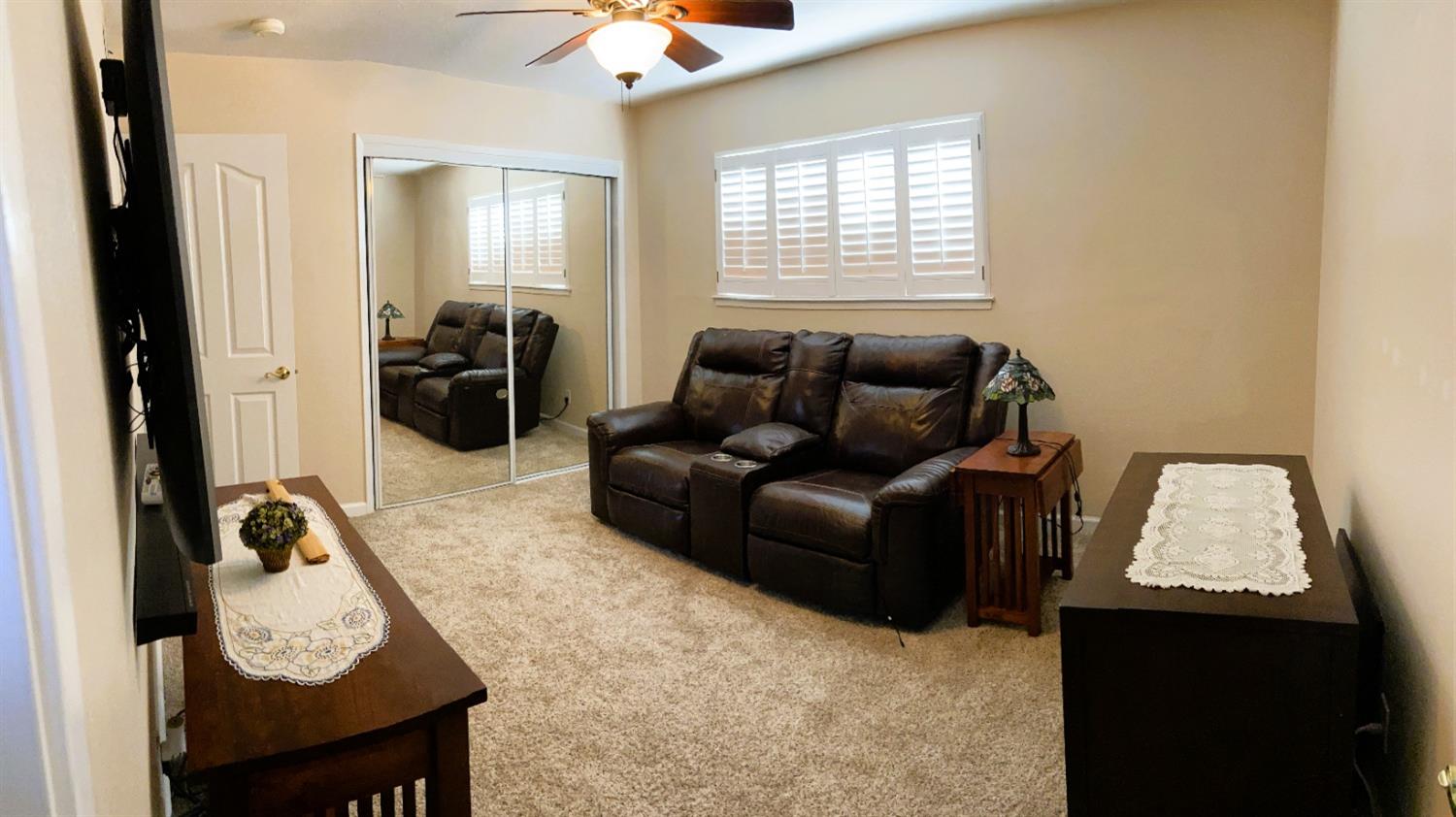 Maita Circle, Sacramento, California image 13