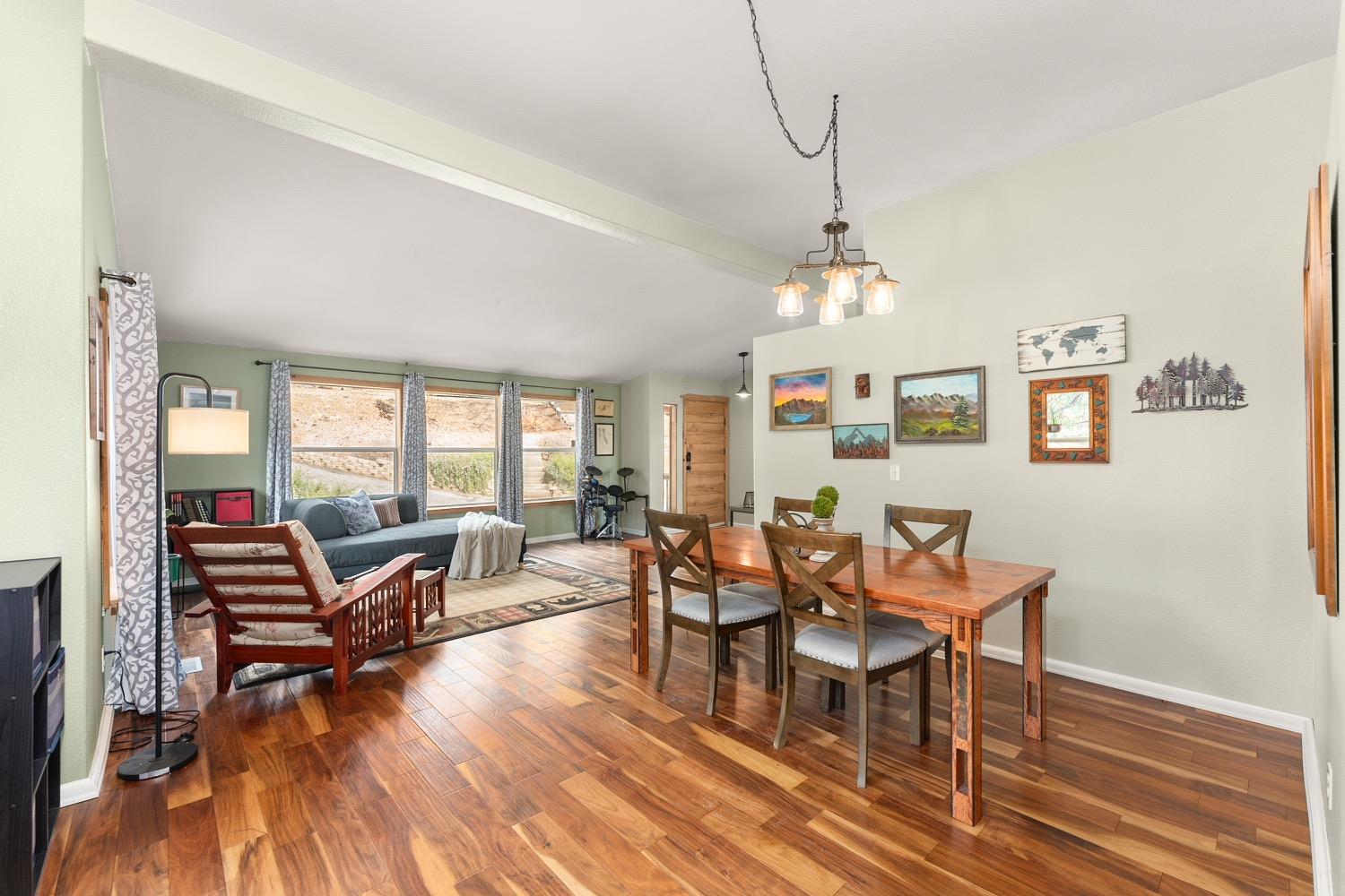 Detail Gallery Image 10 of 83 For 5279 Crestline Dr, Foresthill,  CA 95631 - 3 Beds | 2 Baths