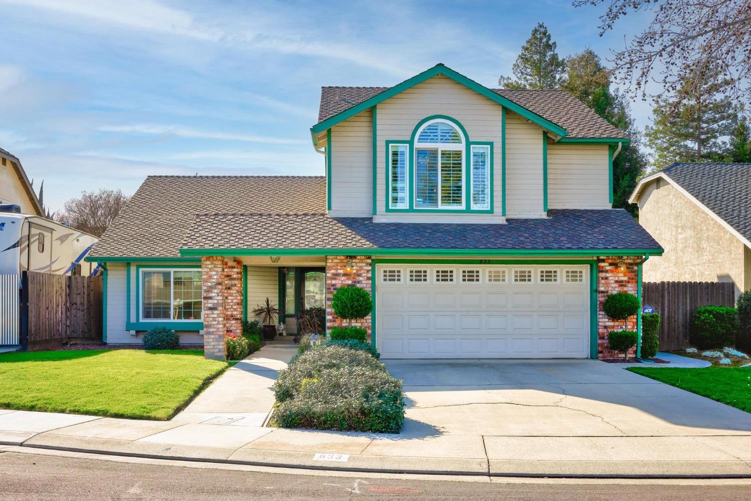 Detail Gallery Image 1 of 1 For 833 Nolte Ln, Modesto,  CA 95355 - 4 Beds | 3 Baths