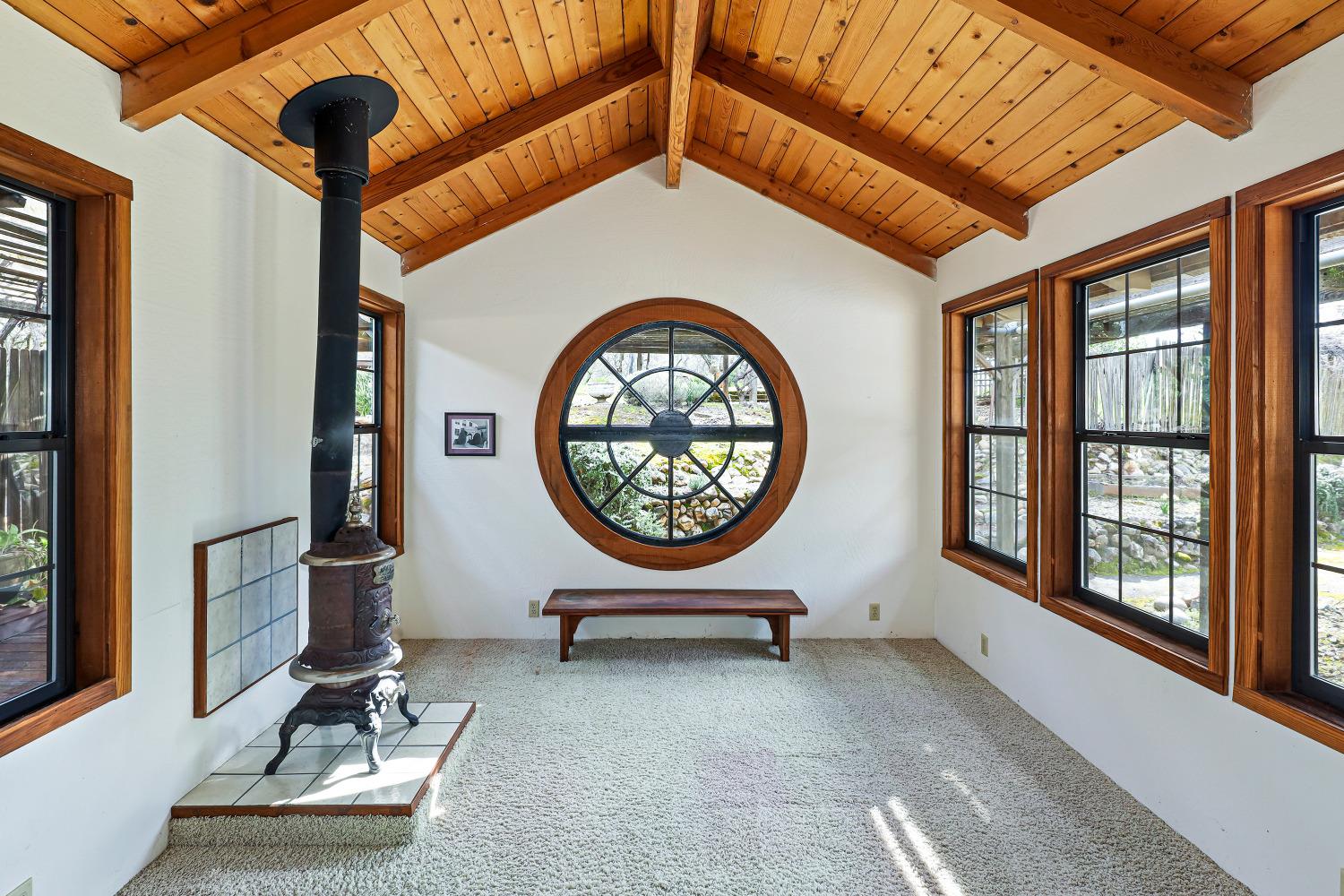 Detail Gallery Image 25 of 86 For 8812 Miwok Trl, Mokelumne Hill,  CA 95245 - 3 Beds | 4 Baths