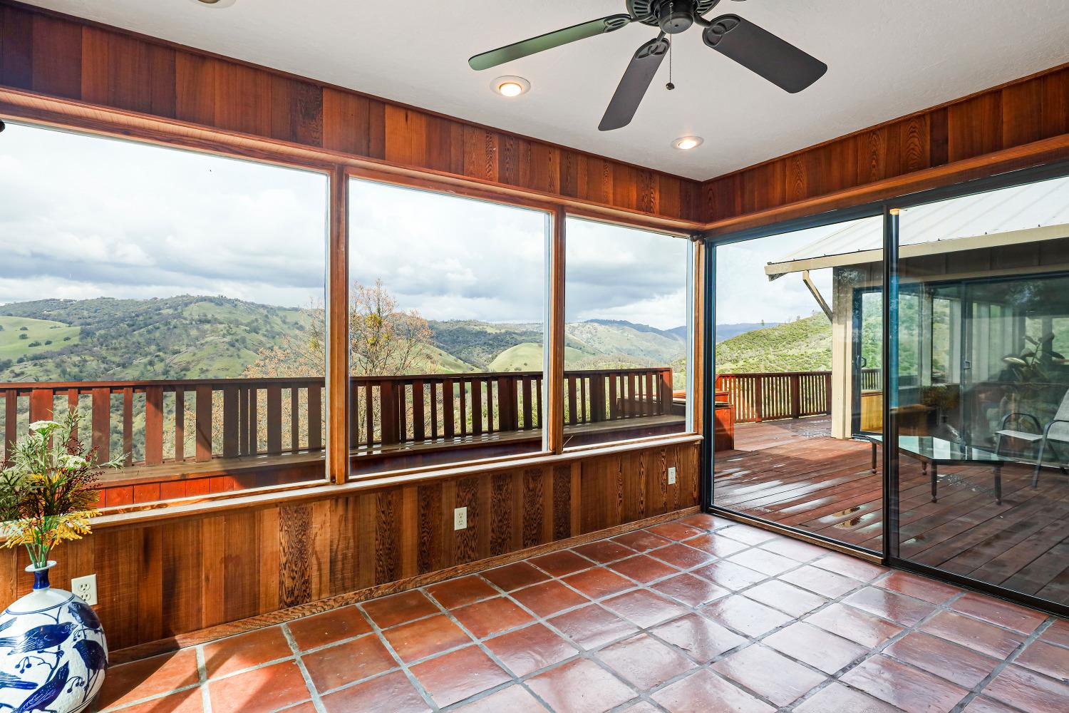 Detail Gallery Image 29 of 86 For 8812 Miwok Trl, Mokelumne Hill,  CA 95245 - 3 Beds | 4 Baths