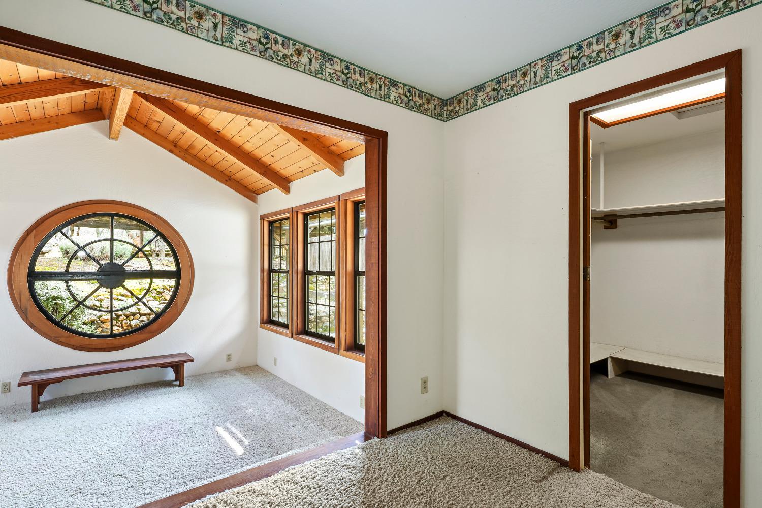 Detail Gallery Image 24 of 86 For 8812 Miwok Trl, Mokelumne Hill,  CA 95245 - 3 Beds | 4 Baths