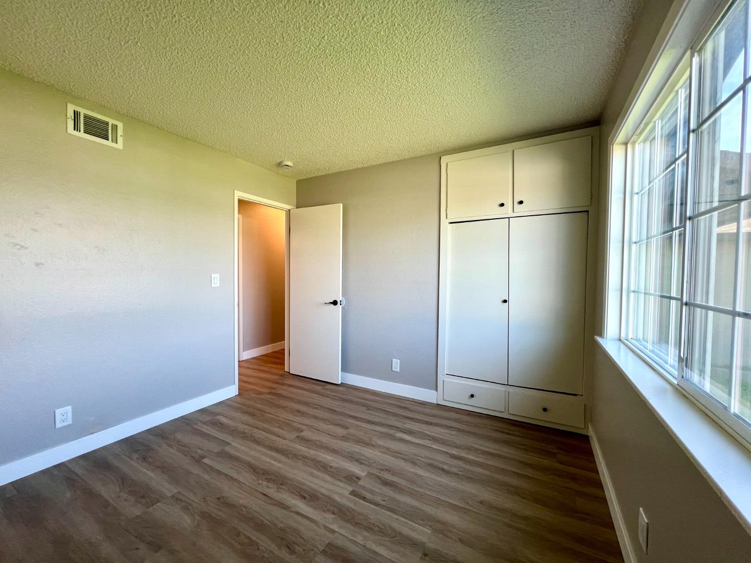 Belt Way, Sacramento, California image 12