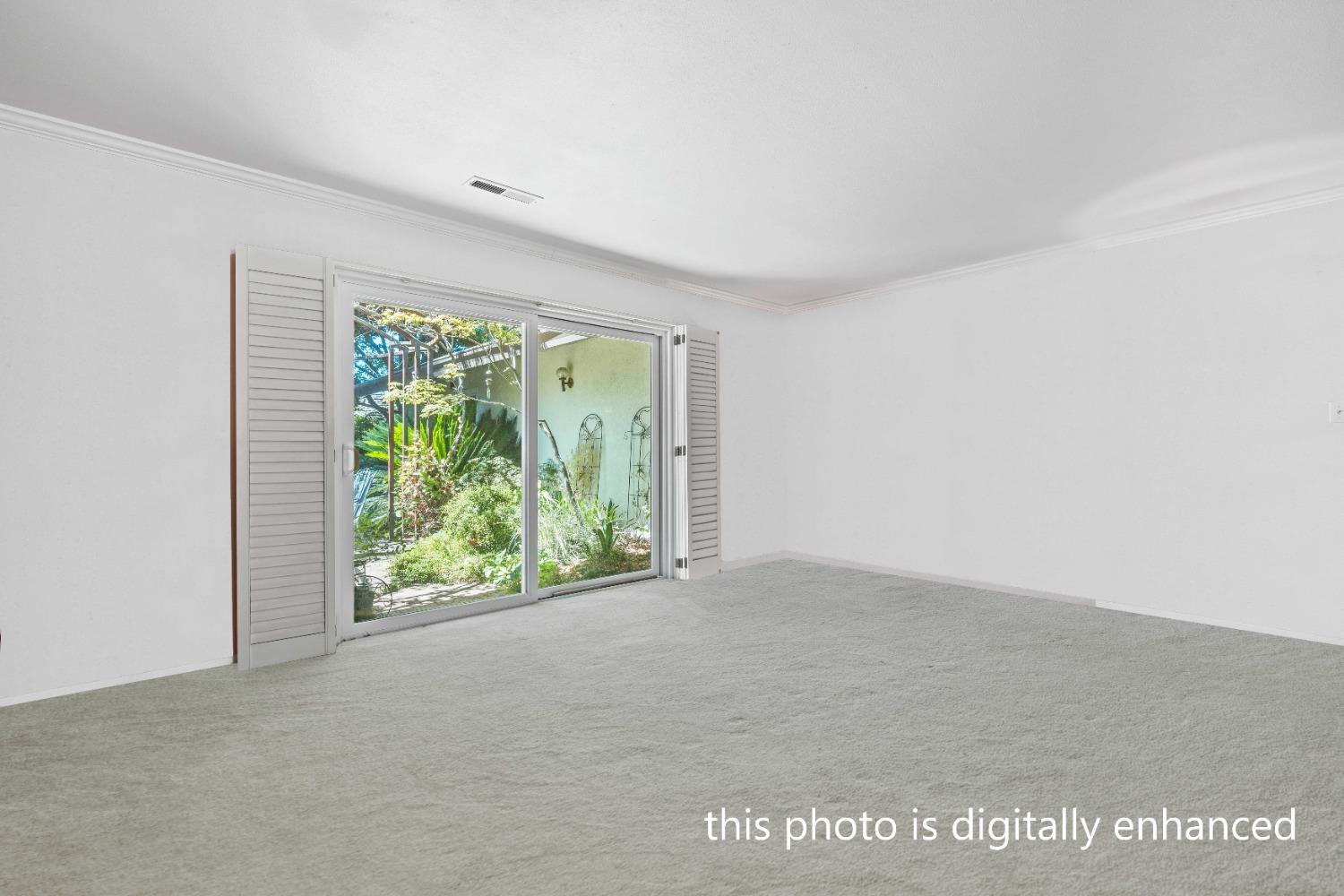Mira Del Rio Drive, Sacramento, California image 11
