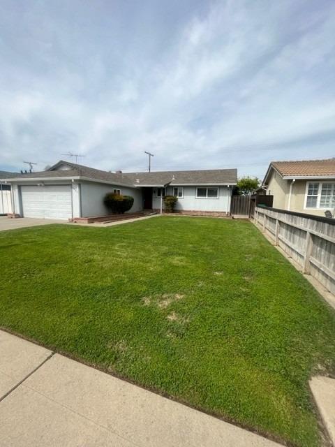 Detail Gallery Image 2 of 27 For 1451 Park St, Lodi,  CA 95242 - 3 Beds | 2 Baths