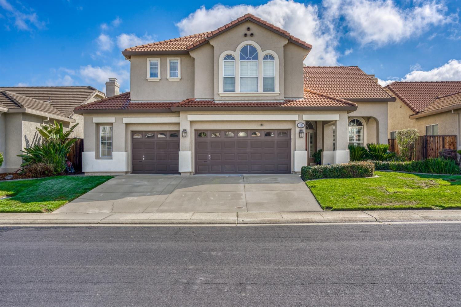 Frost Ridge Way, Rocklin, California image 1