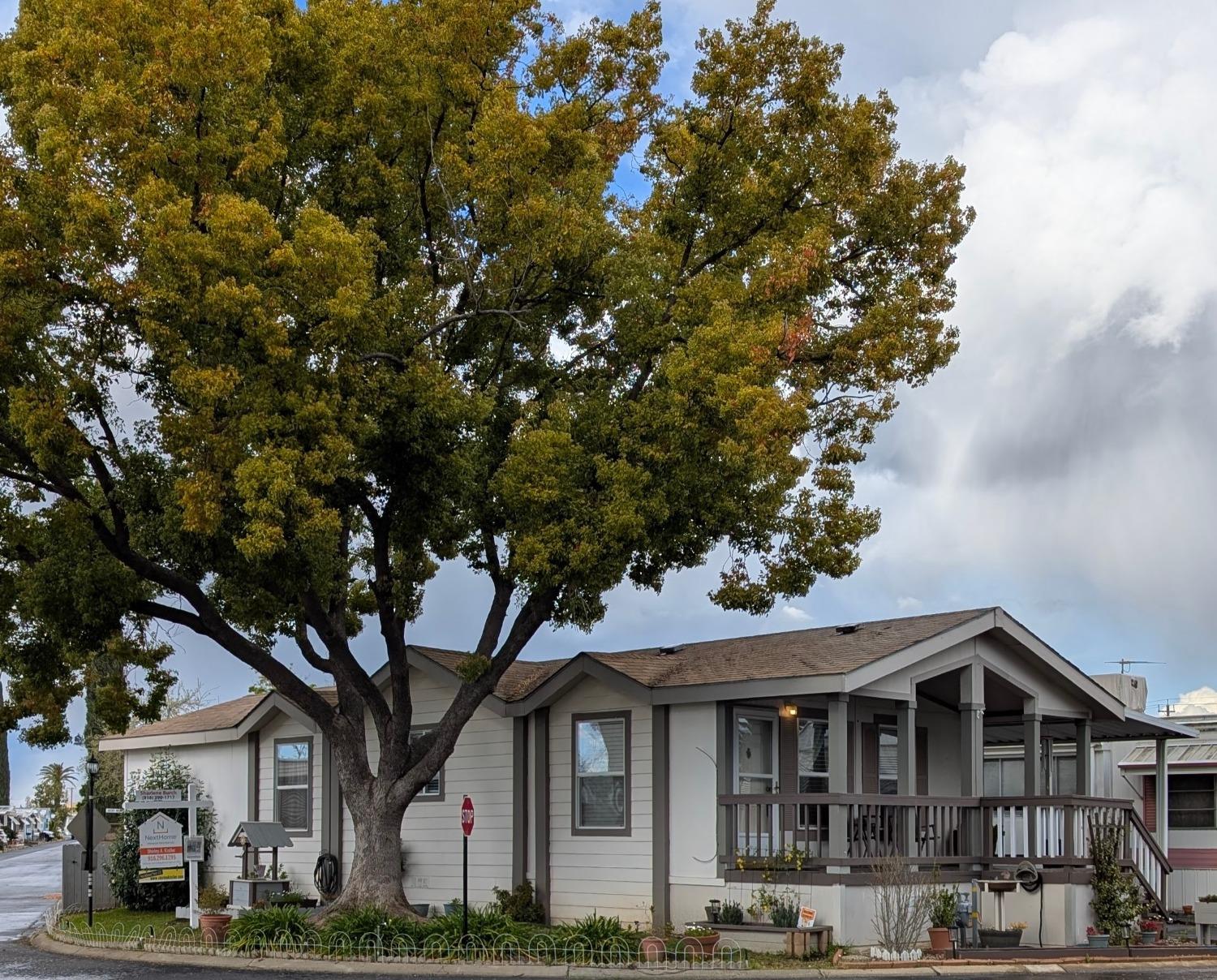 Detail Gallery Image 1 of 1 For 1 Nobel Crest Ln, Rancho Cordova,  CA 95670 - 2 Beds | 2 Baths