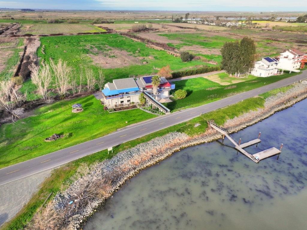 Detail Gallery Image 2 of 44 For 521 W Brannan Island Rd, Isleton,  CA 95641 - 4 Beds | 3/1 Baths