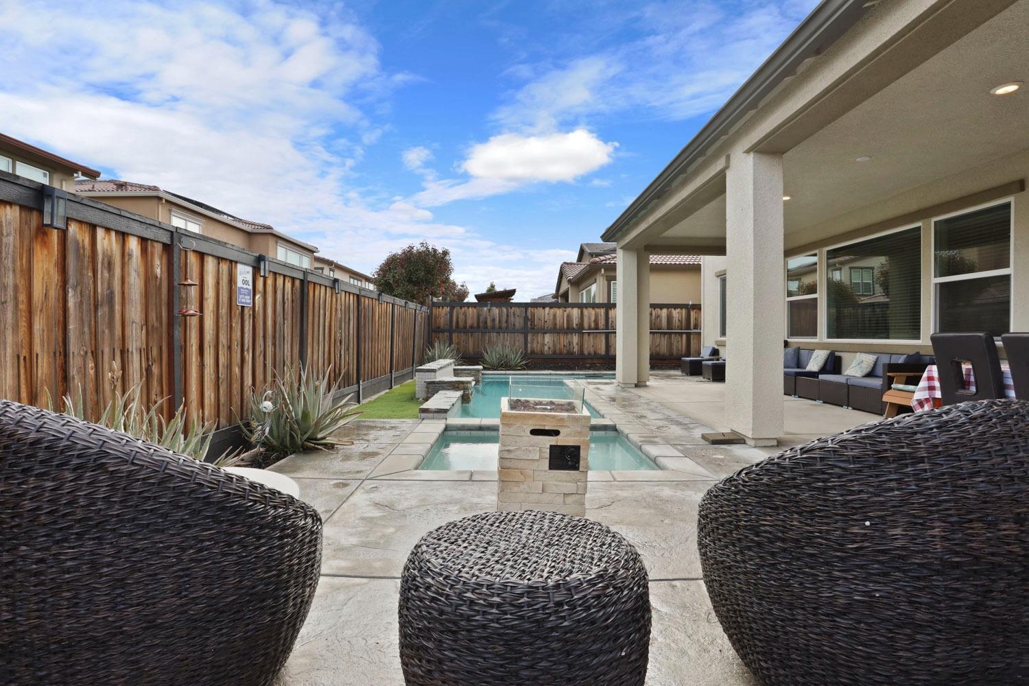 Detail Gallery Image 52 of 66 For 1719 Flora Way, Tracy,  CA 95376 - 4 Beds | 3/1 Baths