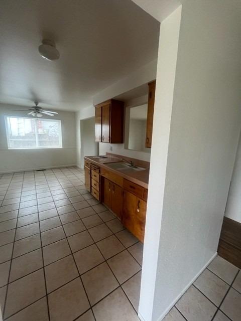 Detail Gallery Image 6 of 27 For 1451 Park St, Lodi,  CA 95242 - 3 Beds | 2 Baths