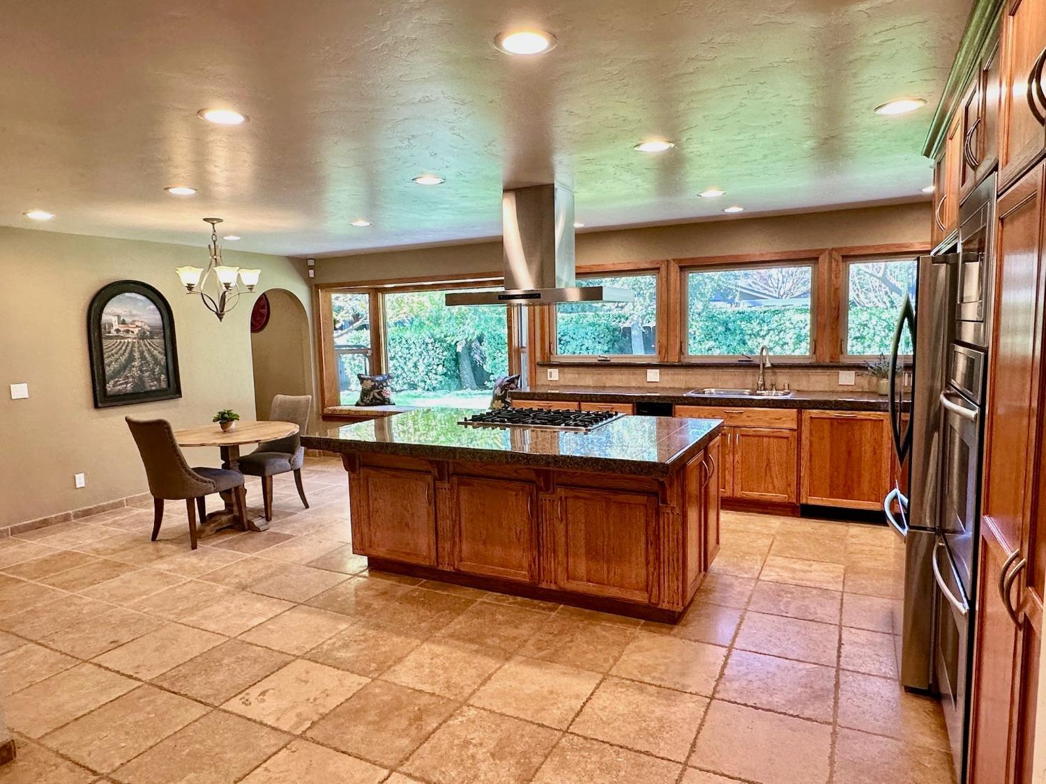 Detail Gallery Image 24 of 89 For 1721 N Johnson Rd, Turlock,  CA 95382 - 3 Beds | 3/1 Baths