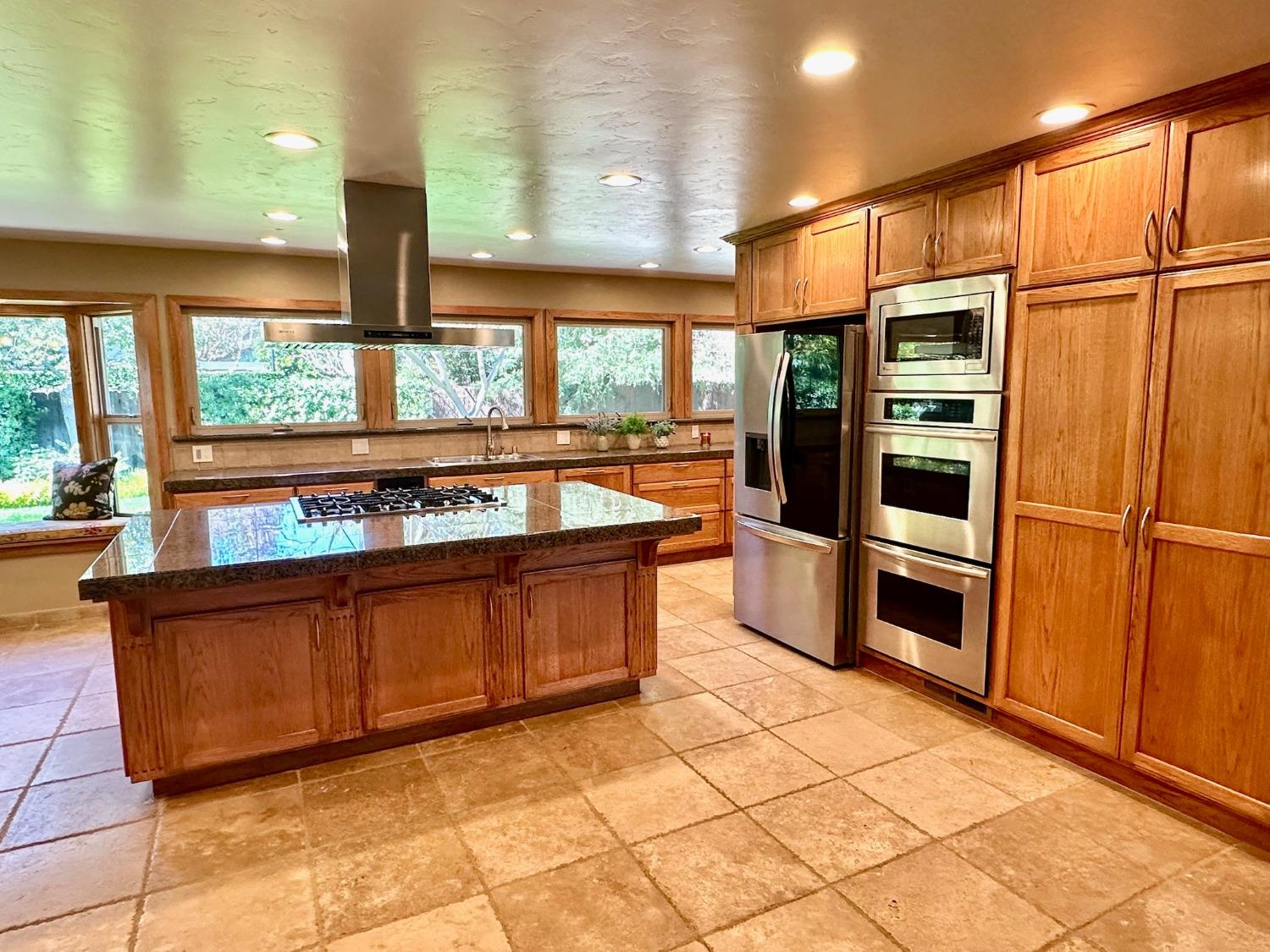 Detail Gallery Image 25 of 89 For 1721 N Johnson Rd, Turlock,  CA 95382 - 3 Beds | 3/1 Baths