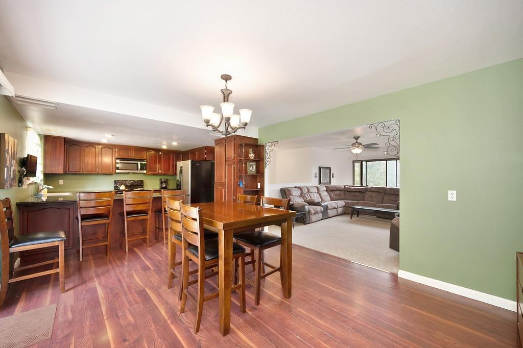 Detail Gallery Image 13 of 70 For 2151 Sweetwater Trl, Cool,  CA 95614 - 4 Beds | 2 Baths
