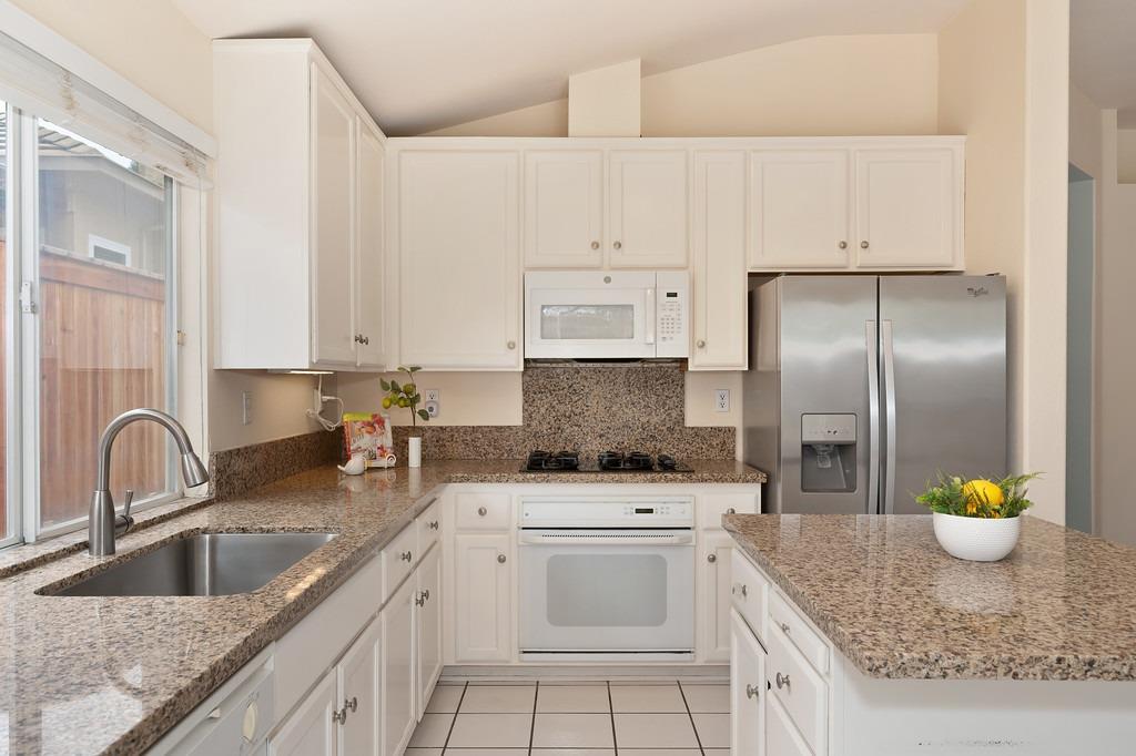 Detail Gallery Image 27 of 87 For 2119 Gold Haven Ct, Gold River,  CA 95670 - 4 Beds | 2 Baths