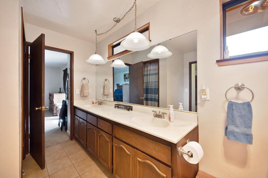 Detail Gallery Image 17 of 70 For 2151 Sweetwater Trl, Cool,  CA 95614 - 4 Beds | 2 Baths