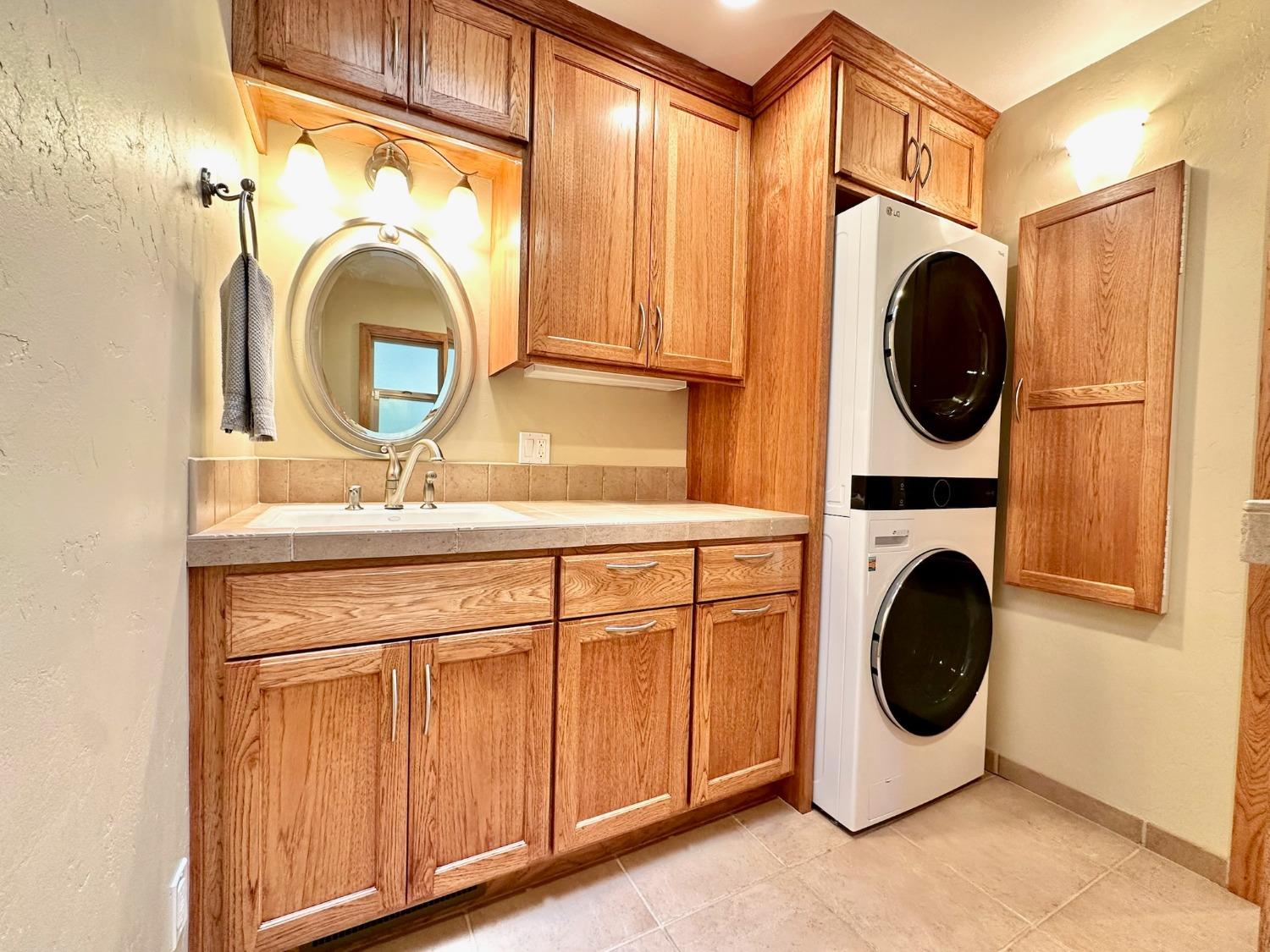 Detail Gallery Image 46 of 89 For 1721 N Johnson Rd, Turlock,  CA 95382 - 3 Beds | 3/1 Baths